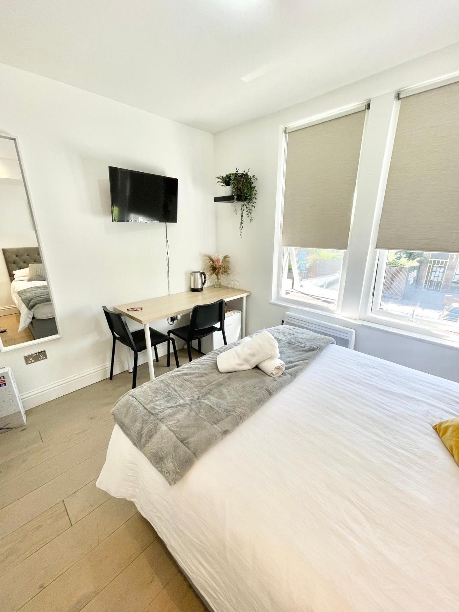 Cosy En-Suite Room In Stratford Londyn Zewnętrze zdjęcie