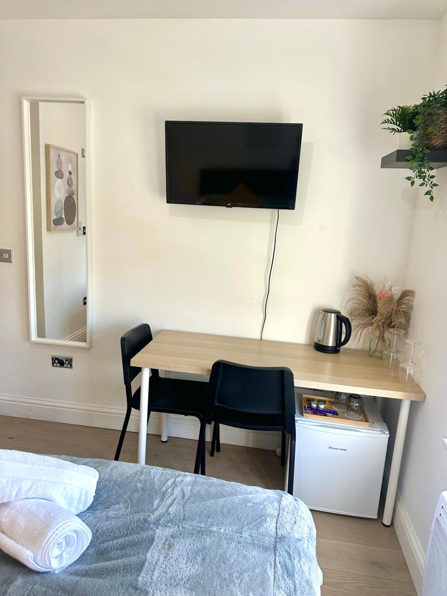 Cosy En-Suite Room In Stratford Londyn Zewnętrze zdjęcie