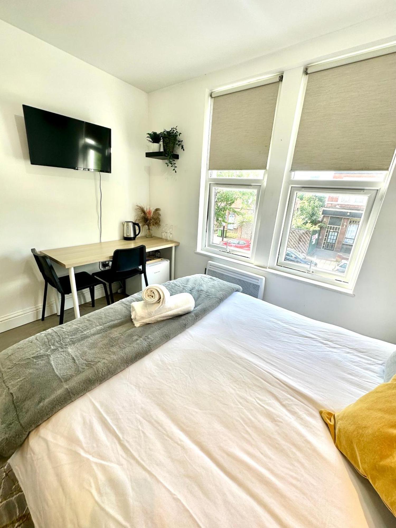 Cosy En-Suite Room In Stratford Londyn Zewnętrze zdjęcie